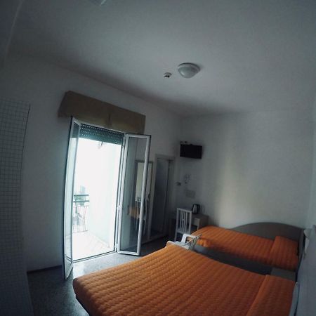 Alevon Hotel 里米尼 外观 照片