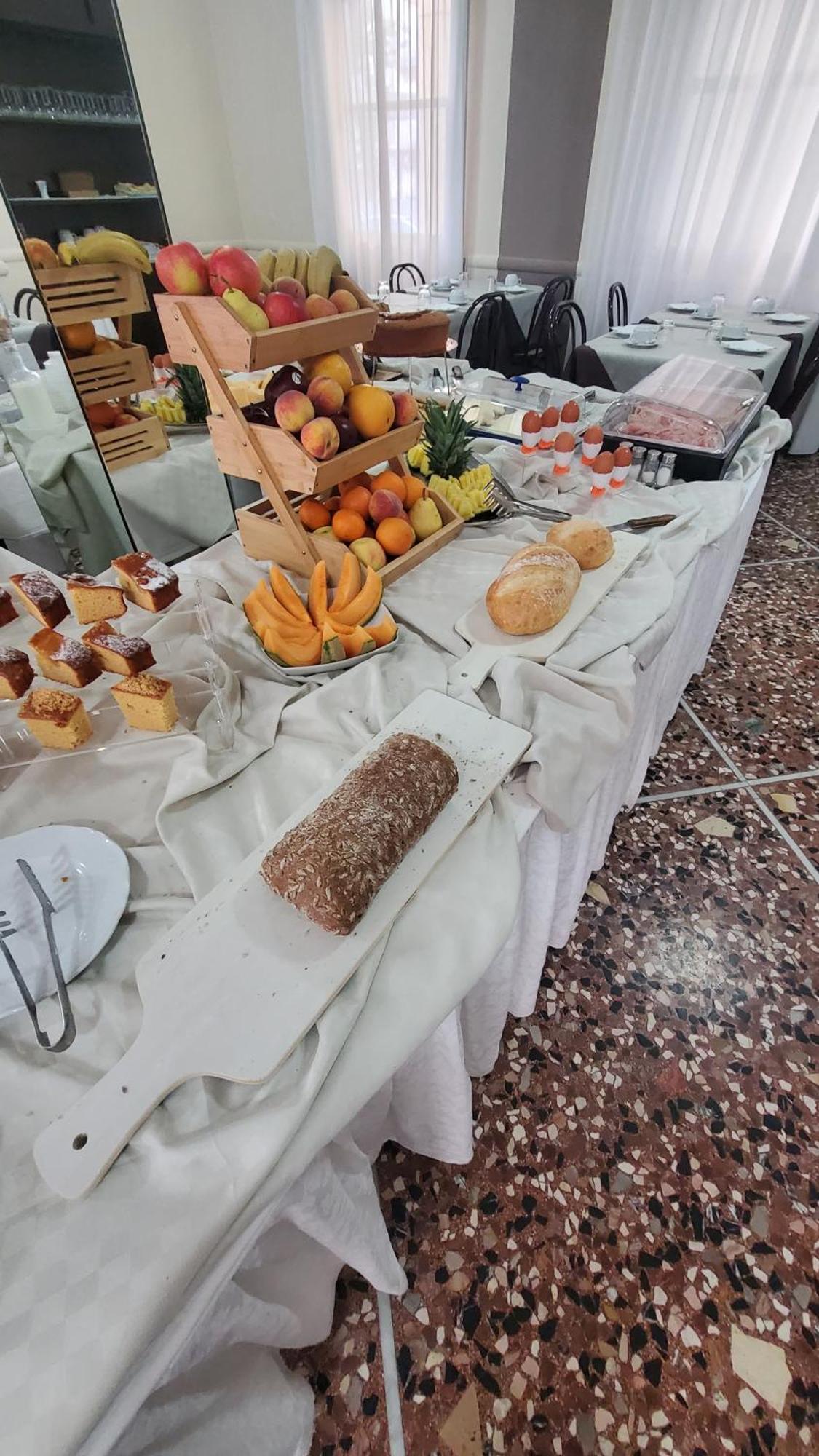 Alevon Hotel 里米尼 外观 照片