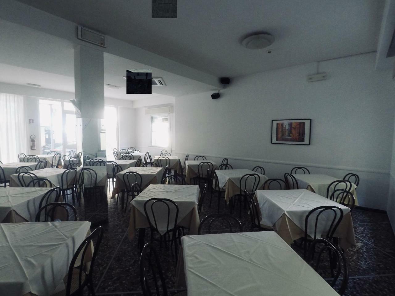 Alevon Hotel 里米尼 外观 照片