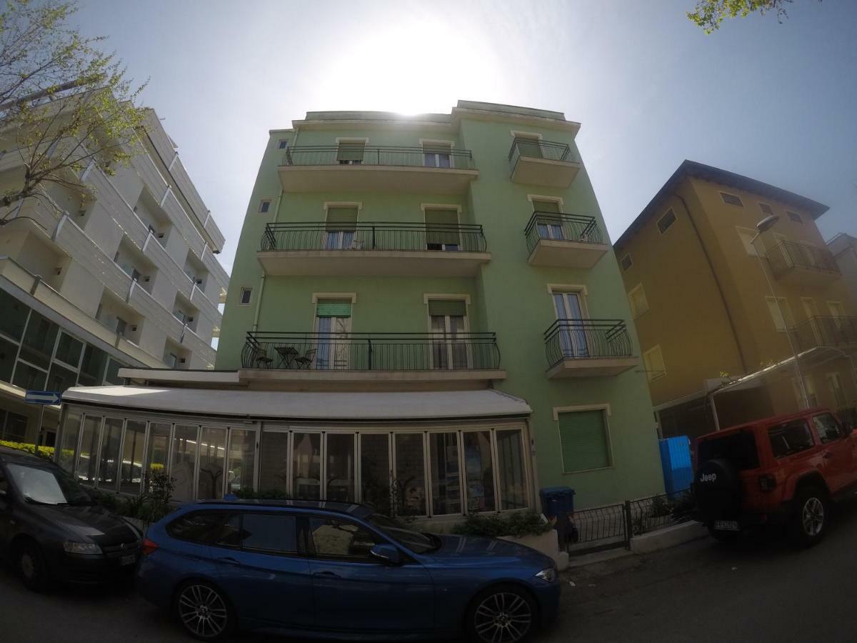 Alevon Hotel 里米尼 外观 照片
